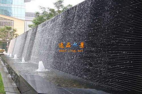 北京CBD黑色石材水幕墙图片